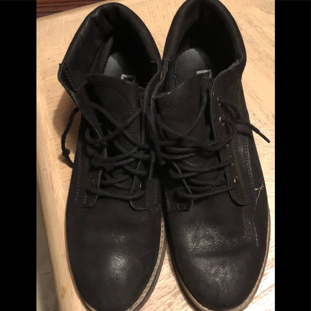 Diba black boots